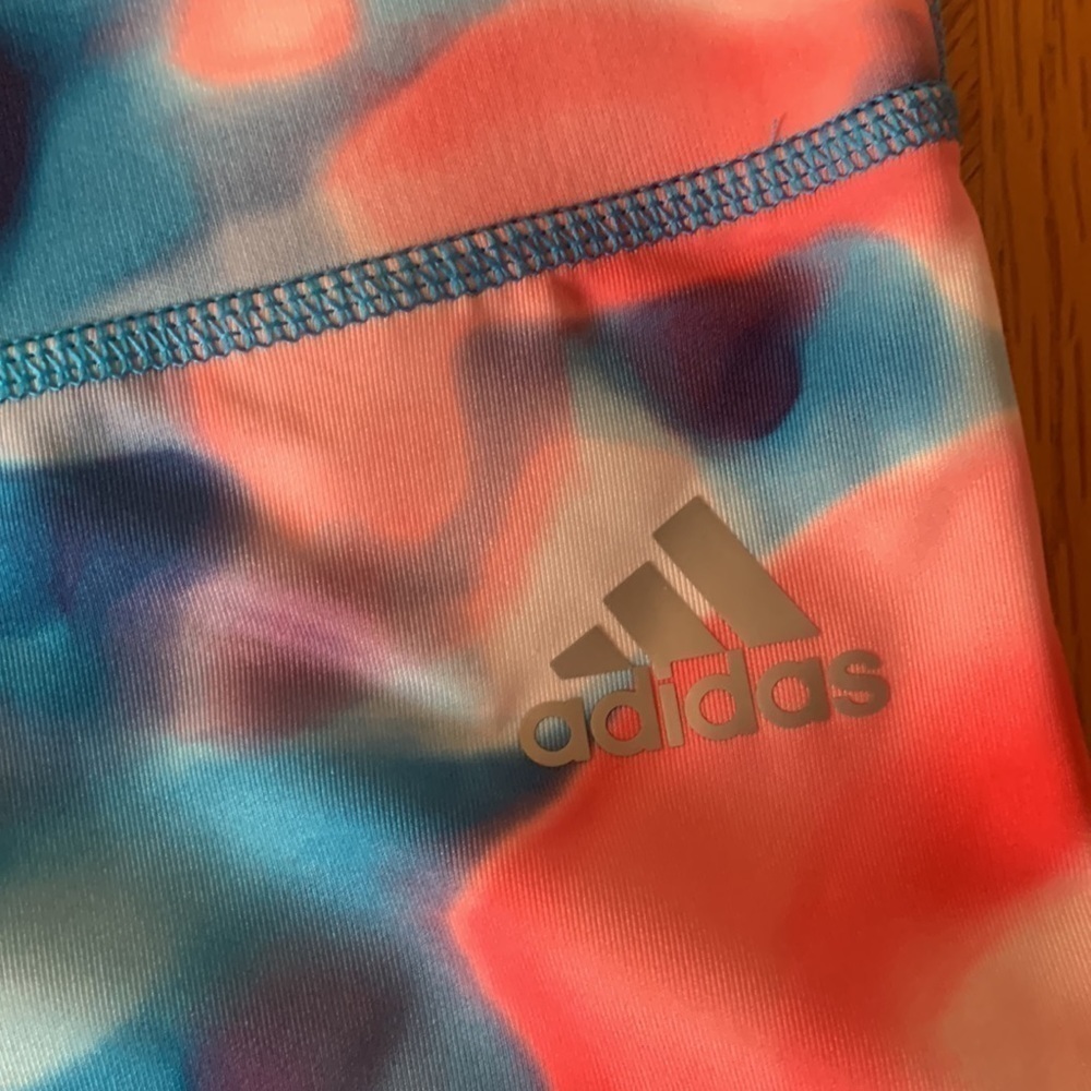 𝅺NWT Adidas workout capri pants - Picture 2 of 7